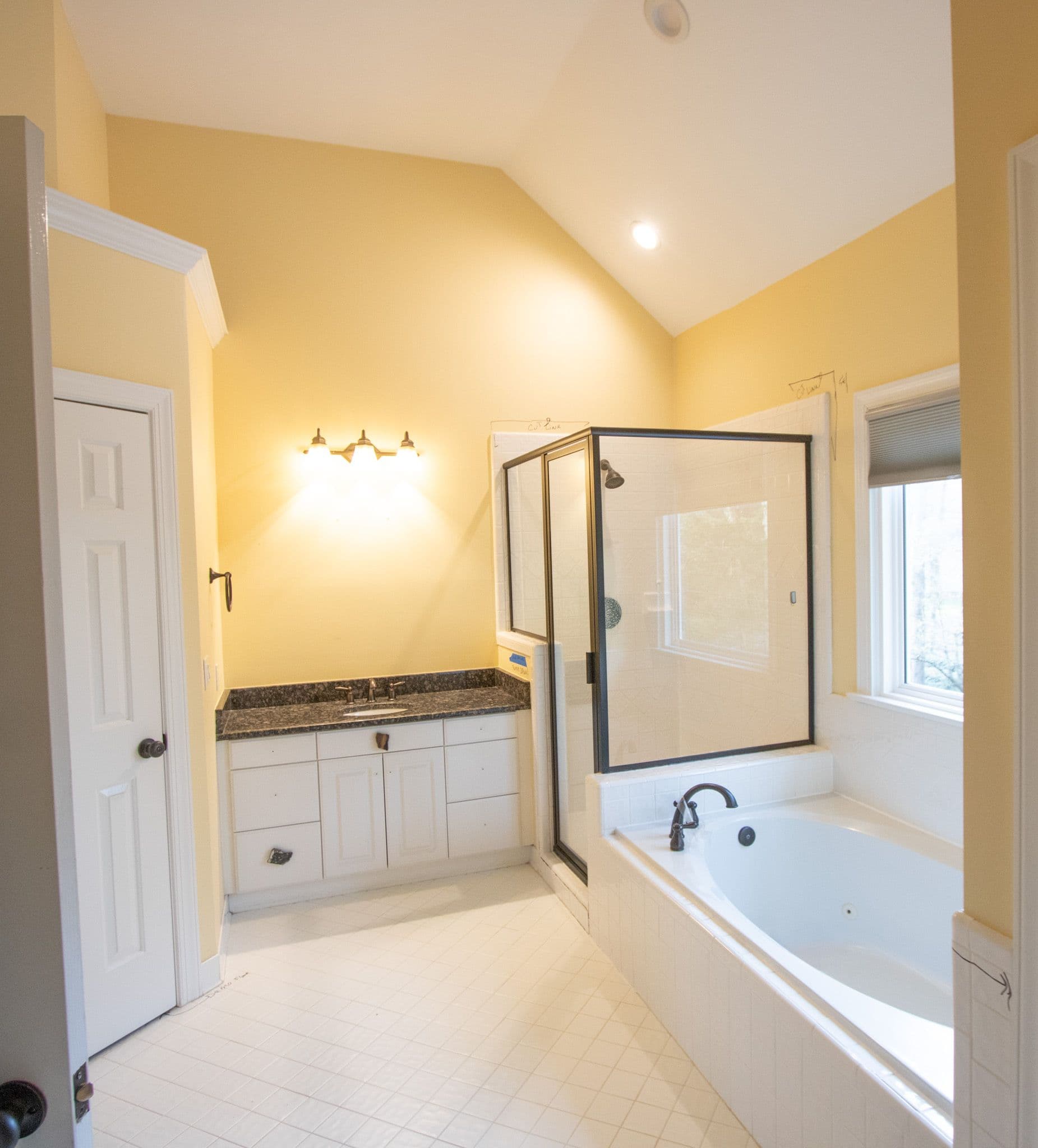 A bathroom before remodeling.